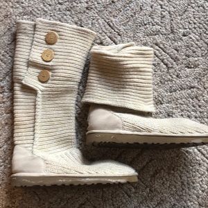 Ugg boots size 10. Worn once